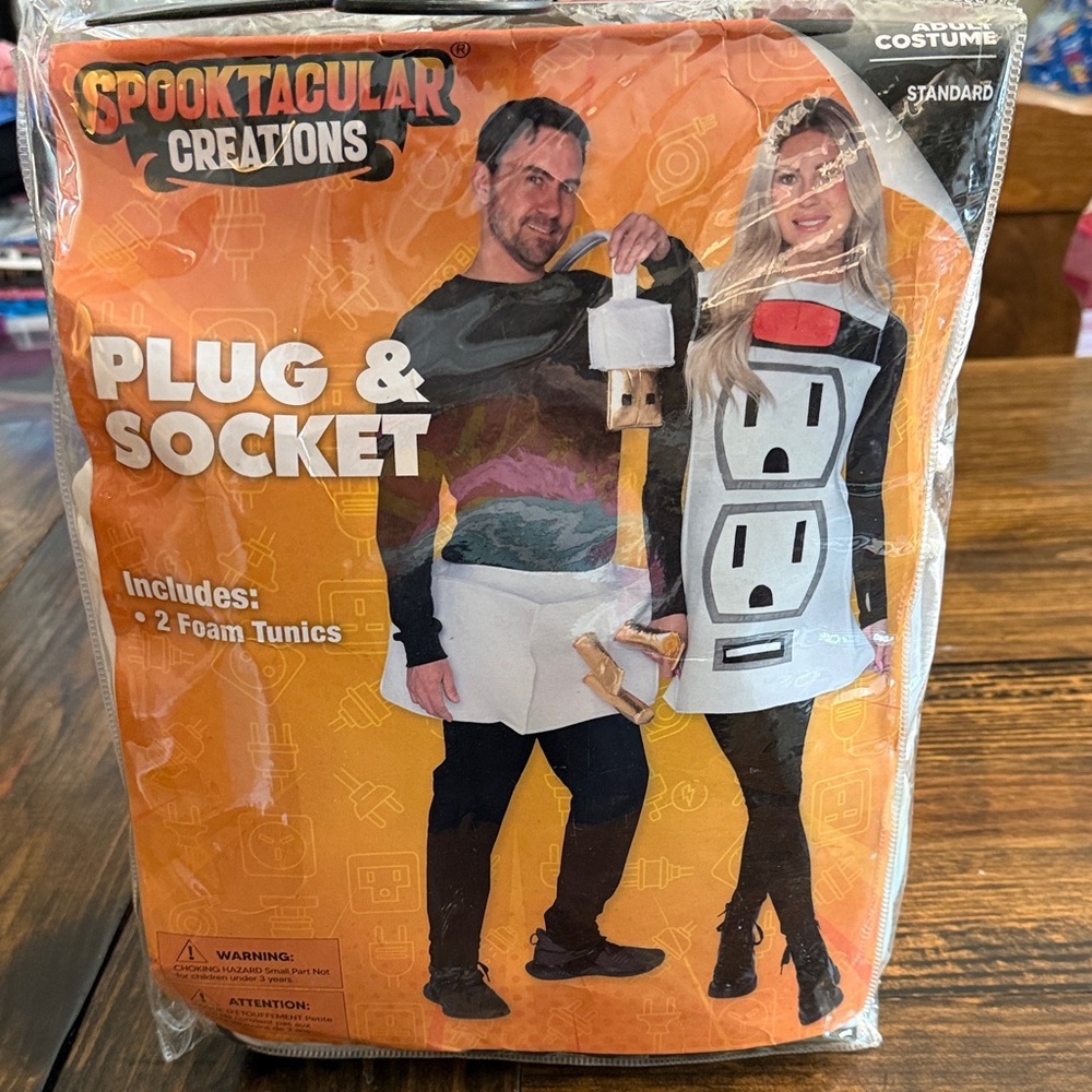 Spooktacular Creations Plug & Socket Costume - Black/White/Gray, Gold (Adult)